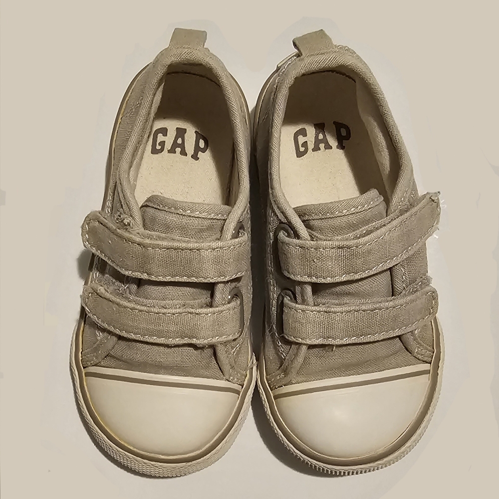 Unisex Gap Kids Velcro Sneakers